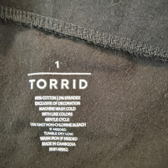 TORRID CAPRI SIGNATURE WAIST LACE TRIM LEGGING BLACK CROPPED LEGGINGS SIZE 1 - Picture 7 of 7